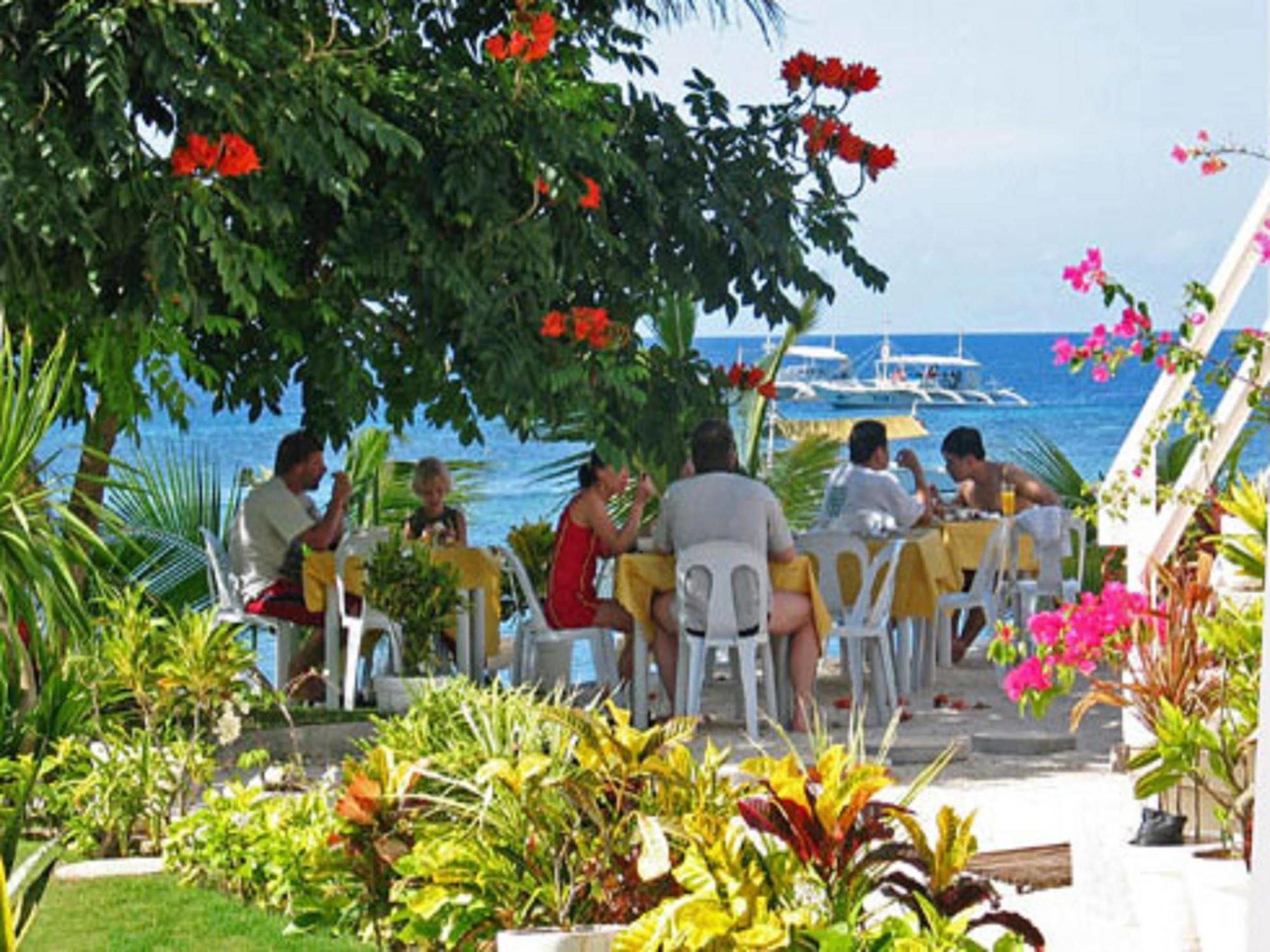 Isis Bungalows Hotel Panglao Exterior photo